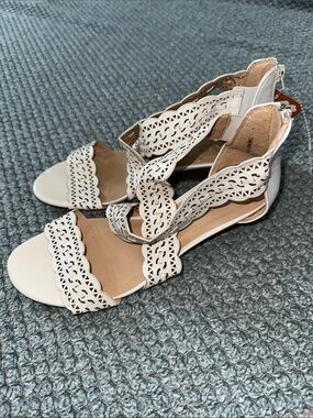 XOXO White Scallop Strap Ankle Zip Sandals